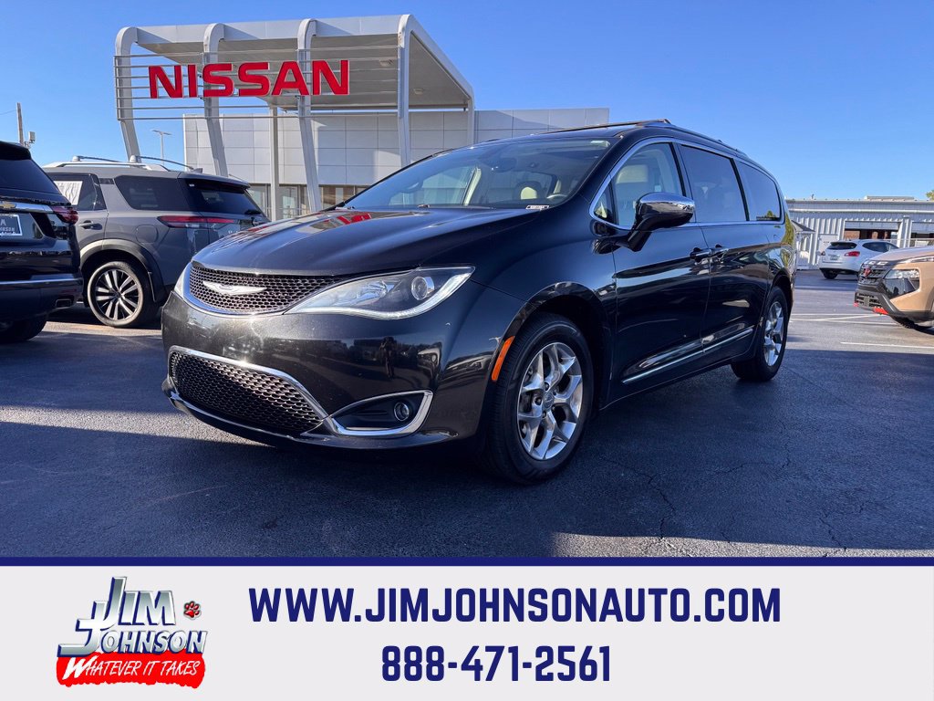 Used 2019 Chrysler Pacifica Limited FWD image 1