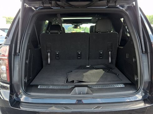 Certified 2023 Chevrolet Suburban RST AWD/4WD image 29