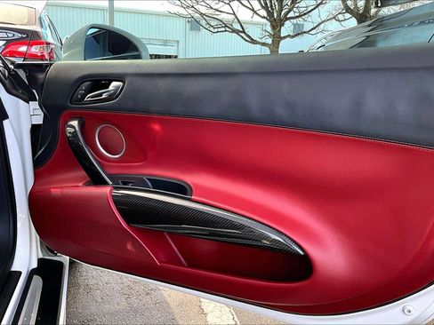 Used 2012 Audi R8 V10 image 21