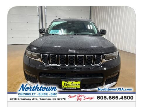 Used 2021 Jeep Grand Cherokee L Limited AWD/4WD image 9