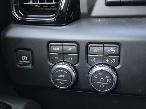New 2026 GMC Sierra 1500 AT4X AWD/4WD image 16