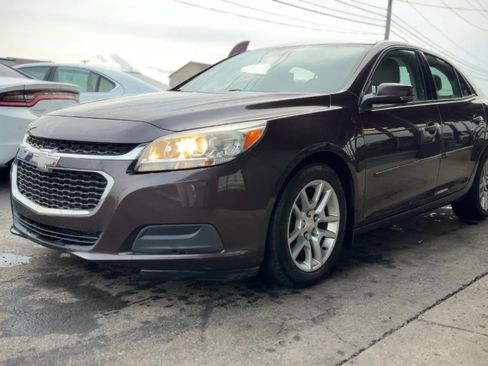 Used 2015 Chevrolet Malibu LT w/ Power Convenience Package image 5
