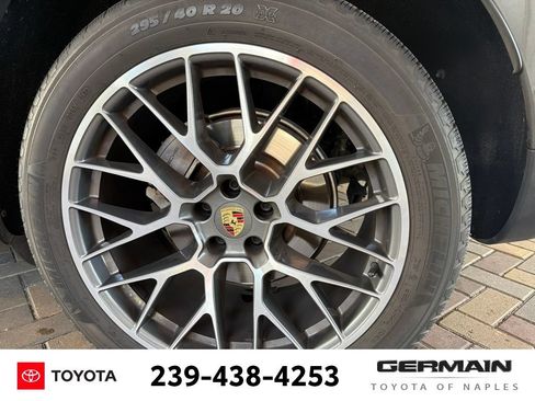 Used 2015 Porsche Macan S AWD/4WD image 6