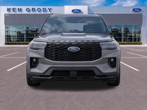 Used 2026 Ford Explorer ST-Line AWD/4WD image 9