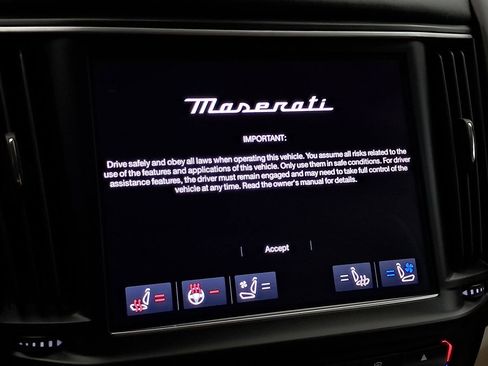 Used 2021 Maserati Levante S image 27