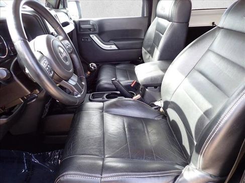 Used 2012 Jeep Wrangler Sahara w/ Connectivity Group image 9