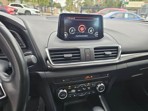 Used 2018 MAZDA MAZDA3 Grand Touring FWD image 26