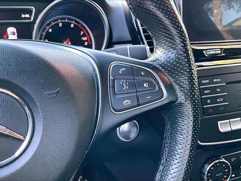 Used 2019 Mercedes-Benz GLE 400 GLE 400 image 24