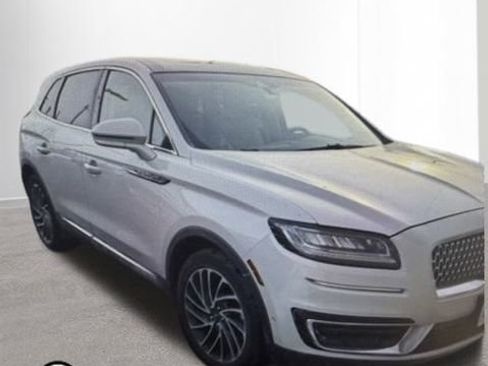 Used 2019 Lincoln Nautilus Reserve image 9