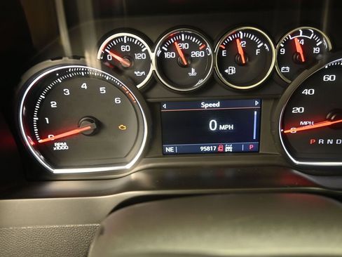 Used 2021 Chevrolet Silverado 1500 LT Trail Boss image 15