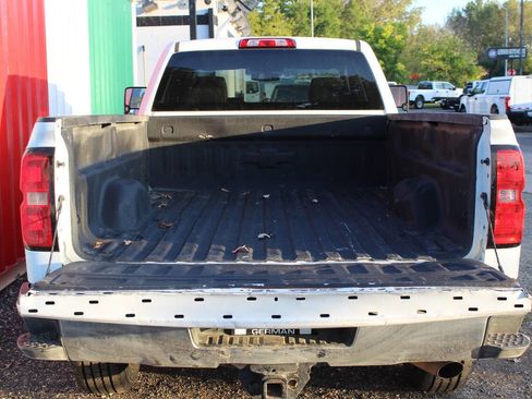 Used 2019 Chevrolet Silverado 2500 W/T w/ WT Convenience Package image 8