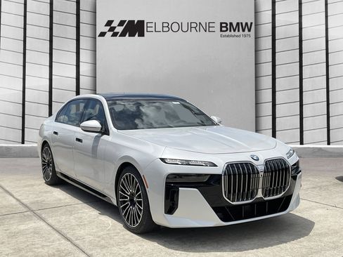 New 2026 BMW 740i w/ Executive Package RWD image 1