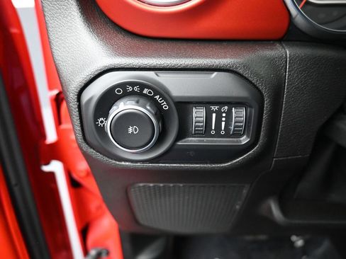 Used 2019 Jeep Wrangler Unlimited Rubicon w/ LED Lighting Group image 13