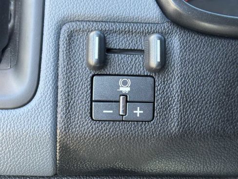 Used 2020 Chevrolet Colorado Z71 w/ Safety Package image 16