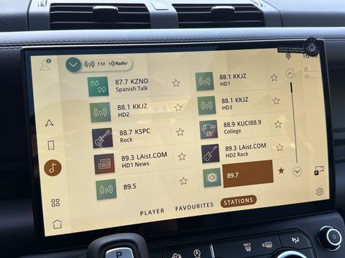 New 2026 Land Rover Defender 130 X-Dynamic SE AWD/4WD image 24