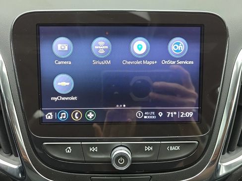 Used 2022 Chevrolet Equinox Premier AWD/4WD image 36