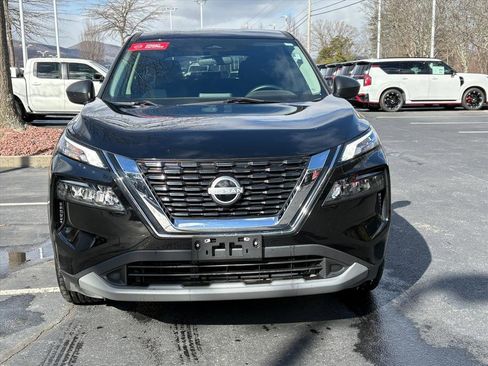 Certified 2023 Nissan Rogue S image 4