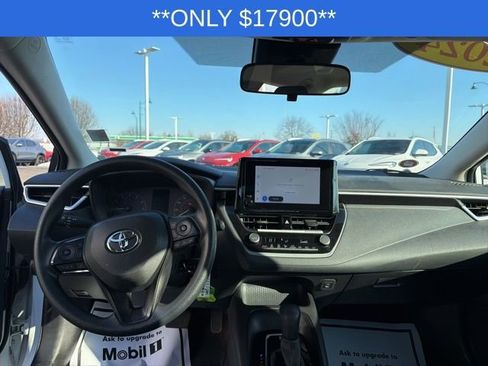 Used 2024 Toyota Corolla LE image 21