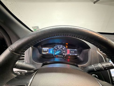 Used 2018 Ford Explorer Limited w/ Equipment Group 301A image 11