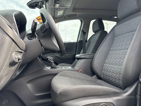 Certified 2024 Chevrolet Equinox LT w/ LPO, Floor Liner Package image 16