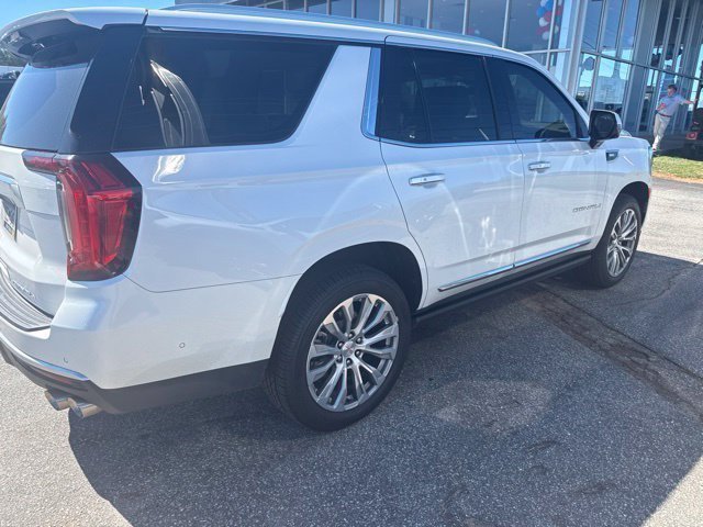 Used 2023 GMC Yukon Denali w/ Denali Reserve Package AWD/4WD image 8