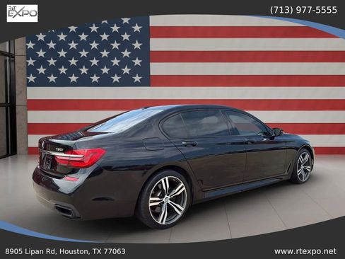 Used 2016 BMW 750i xDrive image 9