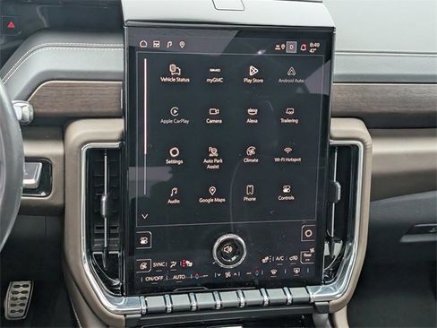 Used 2025 GMC Yukon Denali Ultimate image 10