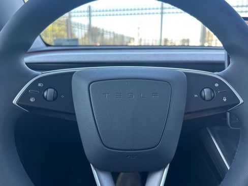Used 2026 Tesla Model Y Long Range AWD/4WD image 31