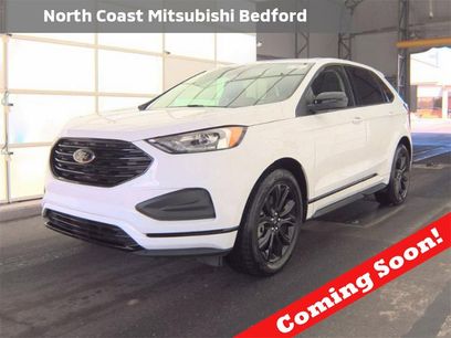 Used 2024 Ford Edge SE w/ Black Appearance Package