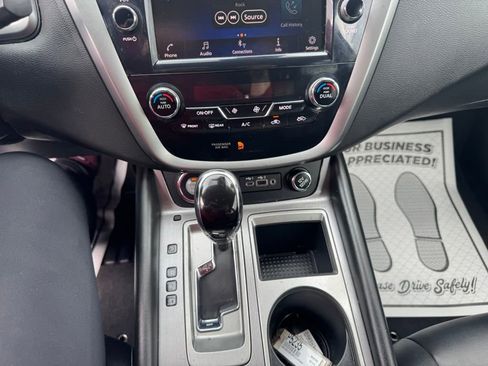 Used 2023 Nissan Murano SV image 18