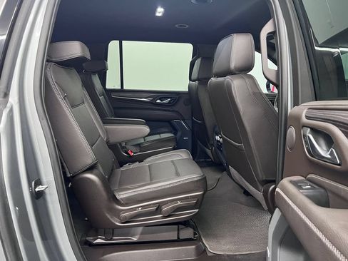 Used 2023 GMC Yukon XL Denali AWD/4WD image 27