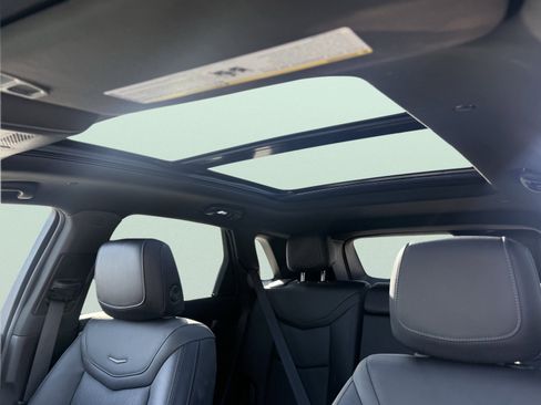 Used 2024 Cadillac XT5 Premium Luxury image 16