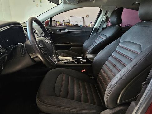 Used 2016 Ford Fusion SE FWD image 14