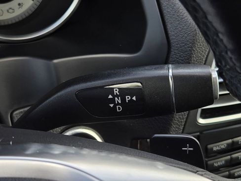 Used 2015 Mercedes-Benz E 550 Cabriolet image 24