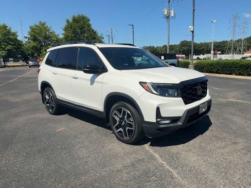 Certified 2023 Honda Passport Elite image 2