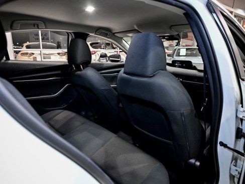 Used 2021 MAZDA MAZDA3 s image 19