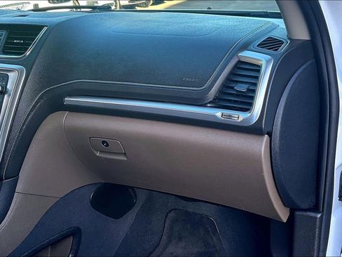 Used 2017 GMC Acadia Limited SLT image 20