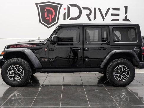 Used 2024 Jeep Wrangler Unlimited Rubicon image 16