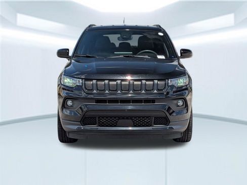 Used 2022 Jeep Compass Latitude FWD image 10