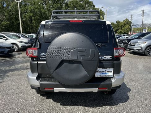 Used 2014 Toyota FJ Cruiser 4WD image 5