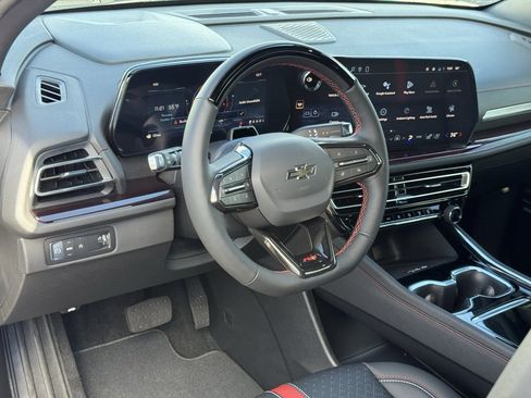 New 2026 Chevrolet Traverse RS image 17