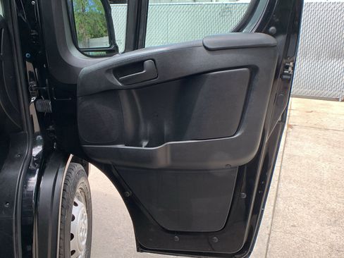 Used 2023 RAM ProMaster 2500 FWD image 17