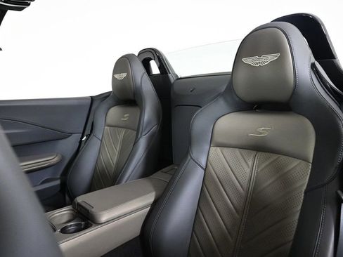 Used 2026 Aston Martin V8 Vantage S image 17