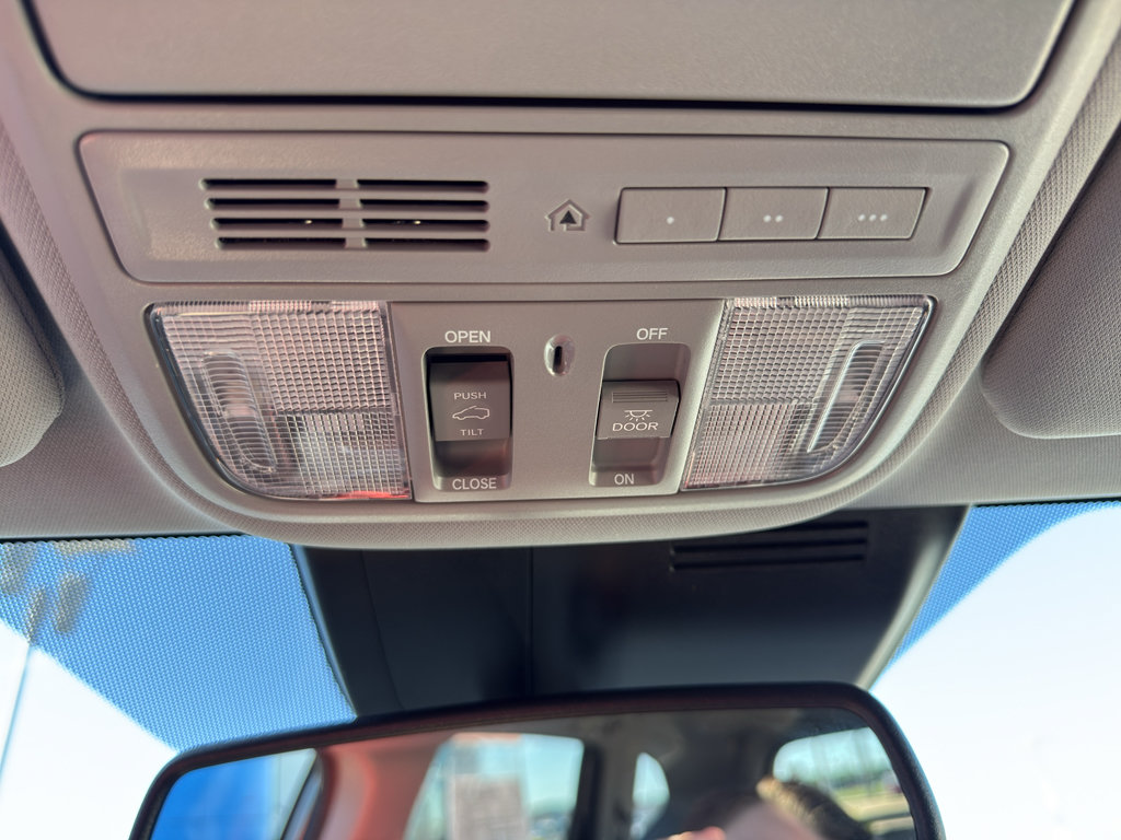 Used 2020 Honda CR-V Touring image 27