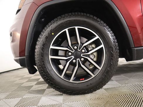 Used 2021 Jeep Grand Cherokee Trailhawk image 31