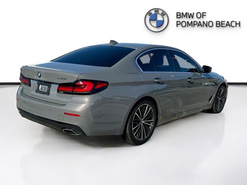 Used 2021 BMW 530i w/ Premium Package image 7