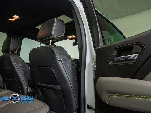 Used 2024 Chevrolet Colorado ZR2 w/ ZR2 Convenience Package III AWD/4WD image 30