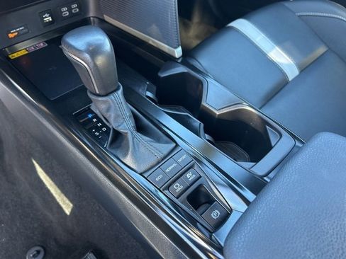 Used 2025 Toyota Camry SE image 24