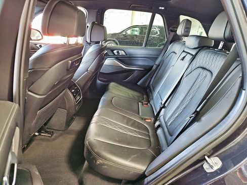Used 2020 BMW X5 M50i w/ Dynamic Handling Package AWD/4WD image 15