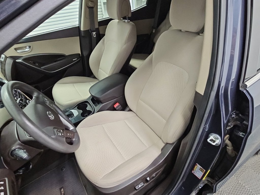 Used 2017 Hyundai Santa Fe Sport FWD image 28
